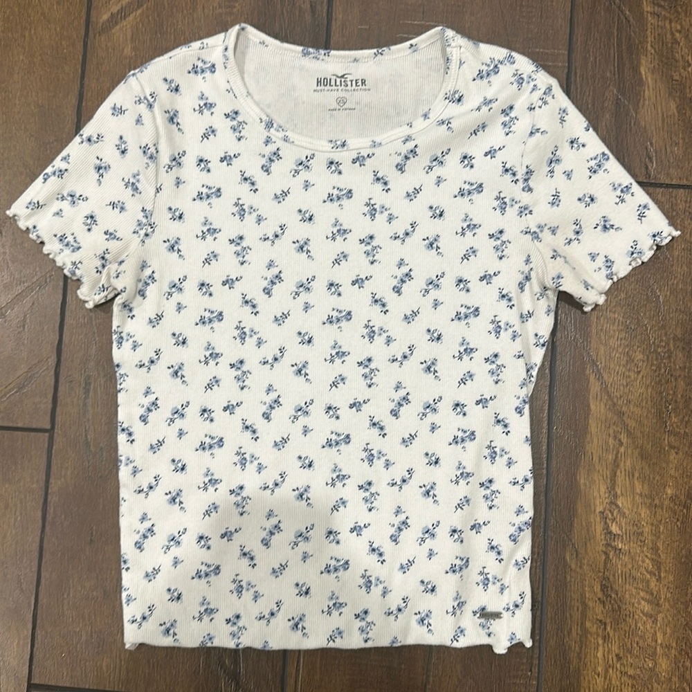 floral hollister top